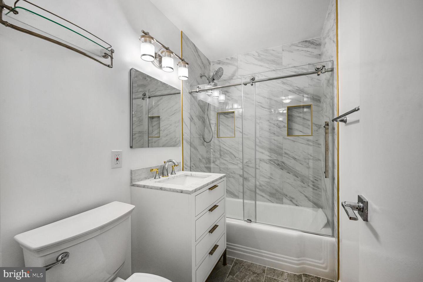 4000 TUNLAW RD NW #1030, WASHINGTON, District Of Columbia 20007, 2 Bedrooms Bedrooms, ,1 BathroomBathrooms,Residential,For sale,4000 TUNLAW RD NW #1030,DCDC2193600 MLS # DCDC2193600