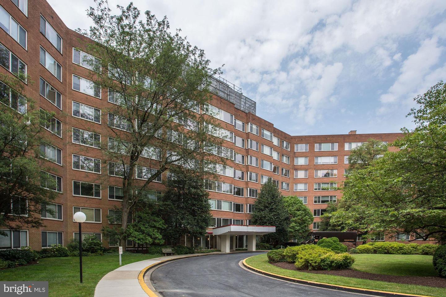 4000 TUNLAW RD NW #1030, WASHINGTON, District Of Columbia 20007, 2 Bedrooms Bedrooms, ,1 BathroomBathrooms,Residential,For sale,4000 TUNLAW RD NW #1030,DCDC2193600 MLS # DCDC2193600