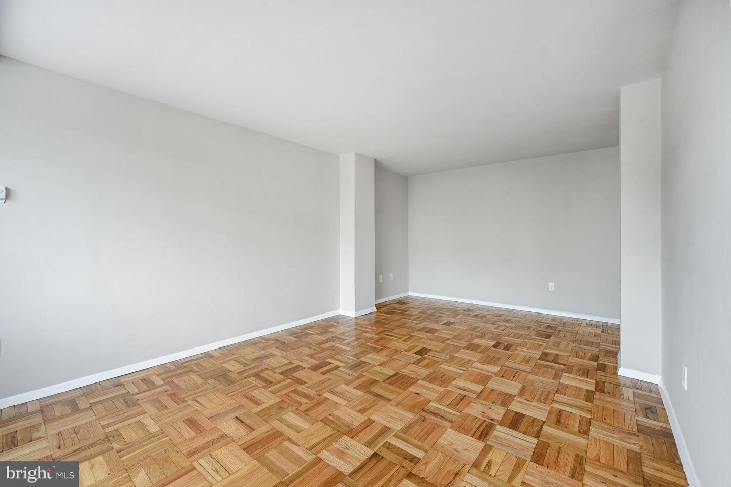4000 TUNLAW RD NW #1030, WASHINGTON, District Of Columbia 20007, 2 Bedrooms Bedrooms, ,1 BathroomBathrooms,Residential,For sale,4000 TUNLAW RD NW #1030,DCDC2193600 MLS # DCDC2193600