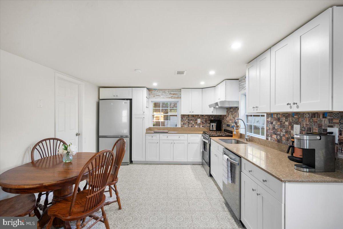 95 MAIN ST, STAFFORD, Virginia 22554, 2 Bedrooms Bedrooms, ,2 BathroomsBathrooms,Residential,For sale,95 MAIN ST,VAST2037470 MLS # VAST2037470
