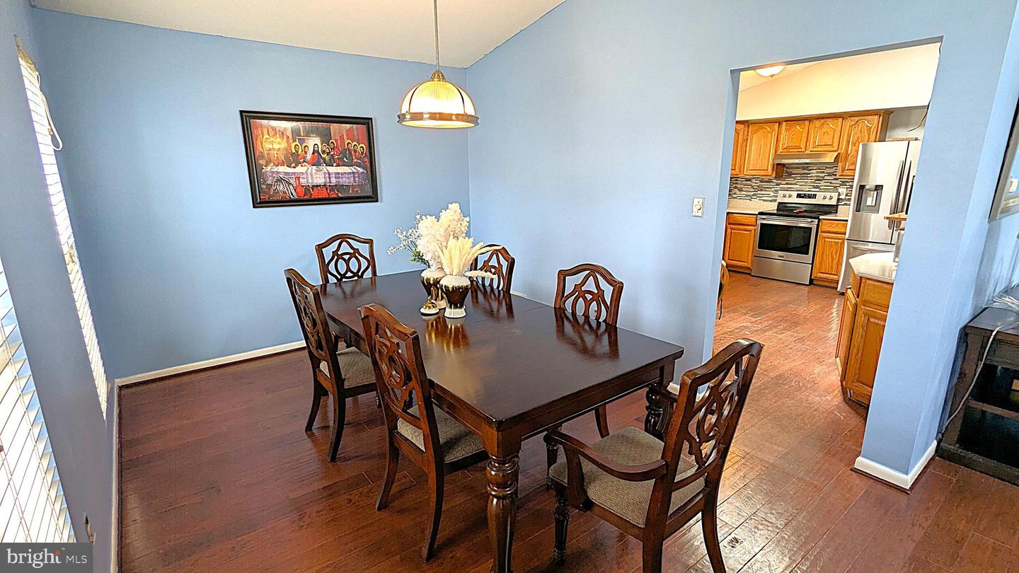316 HANFORD CT, STERLING, Virginia 20164, 4 Bedrooms Bedrooms, ,3 BathroomsBathrooms,Residential,For sale,316 HANFORD CT,VALO2092938 MLS # VALO2092938