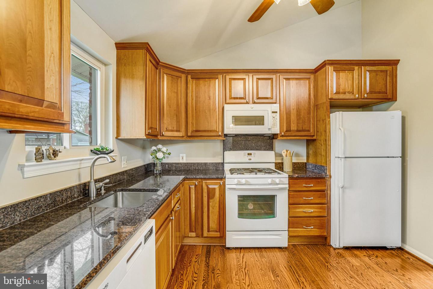 8618 KENILWORTH DR, SPRINGFIELD, Virginia 22151, 4 Bedrooms Bedrooms, ,2 BathroomsBathrooms,Residential,For sale,8618 KENILWORTH DR,VAFX2231952 MLS # VAFX2231952