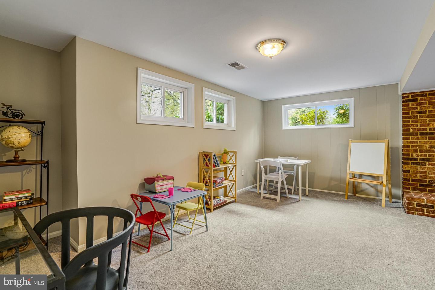 8618 KENILWORTH DR, SPRINGFIELD, Virginia 22151, 4 Bedrooms Bedrooms, ,2 BathroomsBathrooms,Residential,For sale,8618 KENILWORTH DR,VAFX2231952 MLS # VAFX2231952