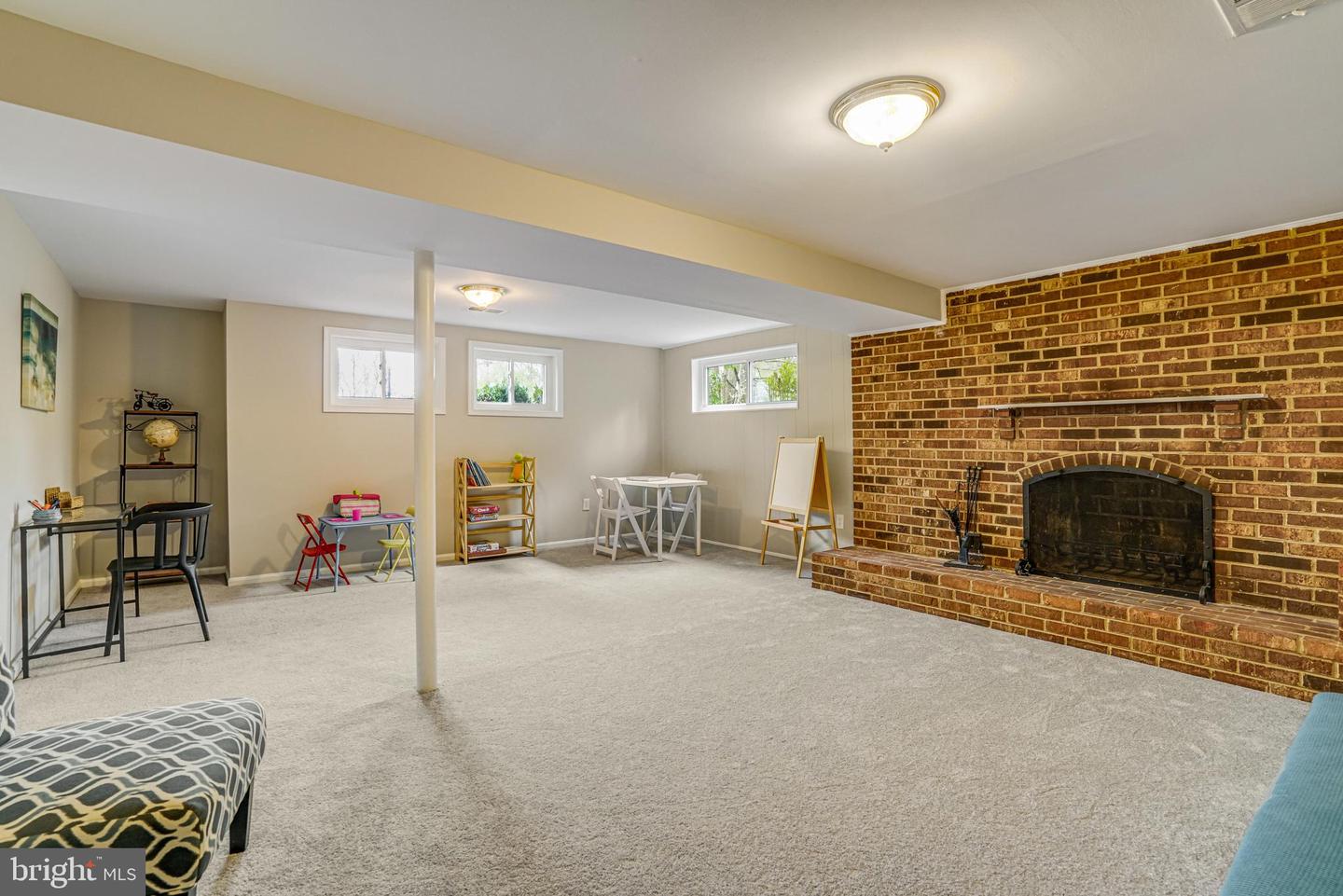 8618 KENILWORTH DR, SPRINGFIELD, Virginia 22151, 4 Bedrooms Bedrooms, ,2 BathroomsBathrooms,Residential,For sale,8618 KENILWORTH DR,VAFX2231952 MLS # VAFX2231952