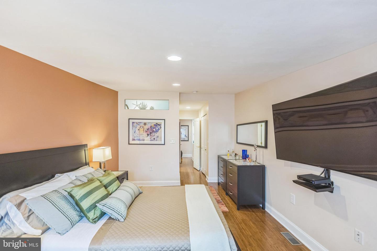 429 Q ST NW, WASHINGTON, District Of Columbia 20001, 2 Bedrooms Bedrooms, ,2 BathroomsBathrooms,Residential,For sale,429 Q ST NW,DCDC2193786 MLS # DCDC2193786