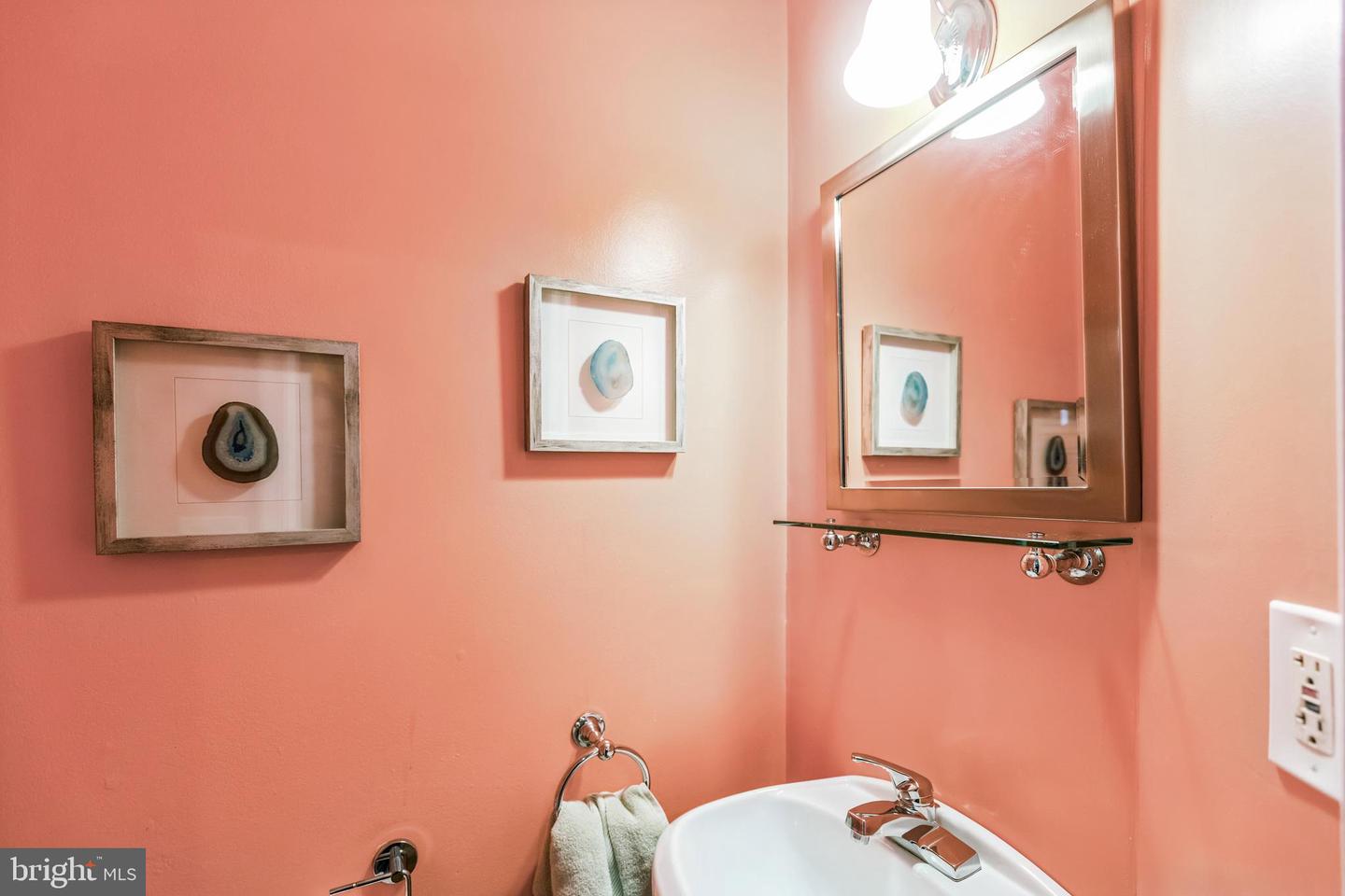 429 Q ST NW, WASHINGTON, District Of Columbia 20001, 2 Bedrooms Bedrooms, ,2 BathroomsBathrooms,Residential,For sale,429 Q ST NW,DCDC2193786 MLS # DCDC2193786