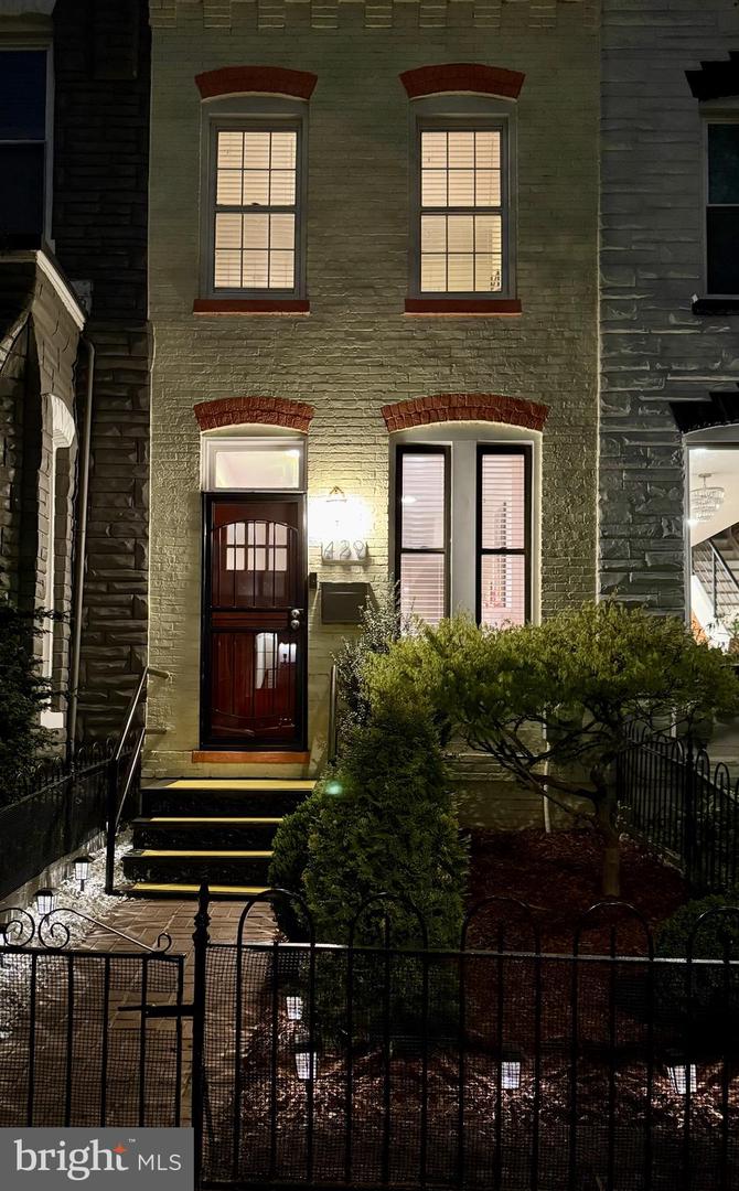 429 Q ST NW, WASHINGTON, District Of Columbia 20001, 2 Bedrooms Bedrooms, ,2 BathroomsBathrooms,Residential,For sale,429 Q ST NW,DCDC2193786 MLS # DCDC2193786