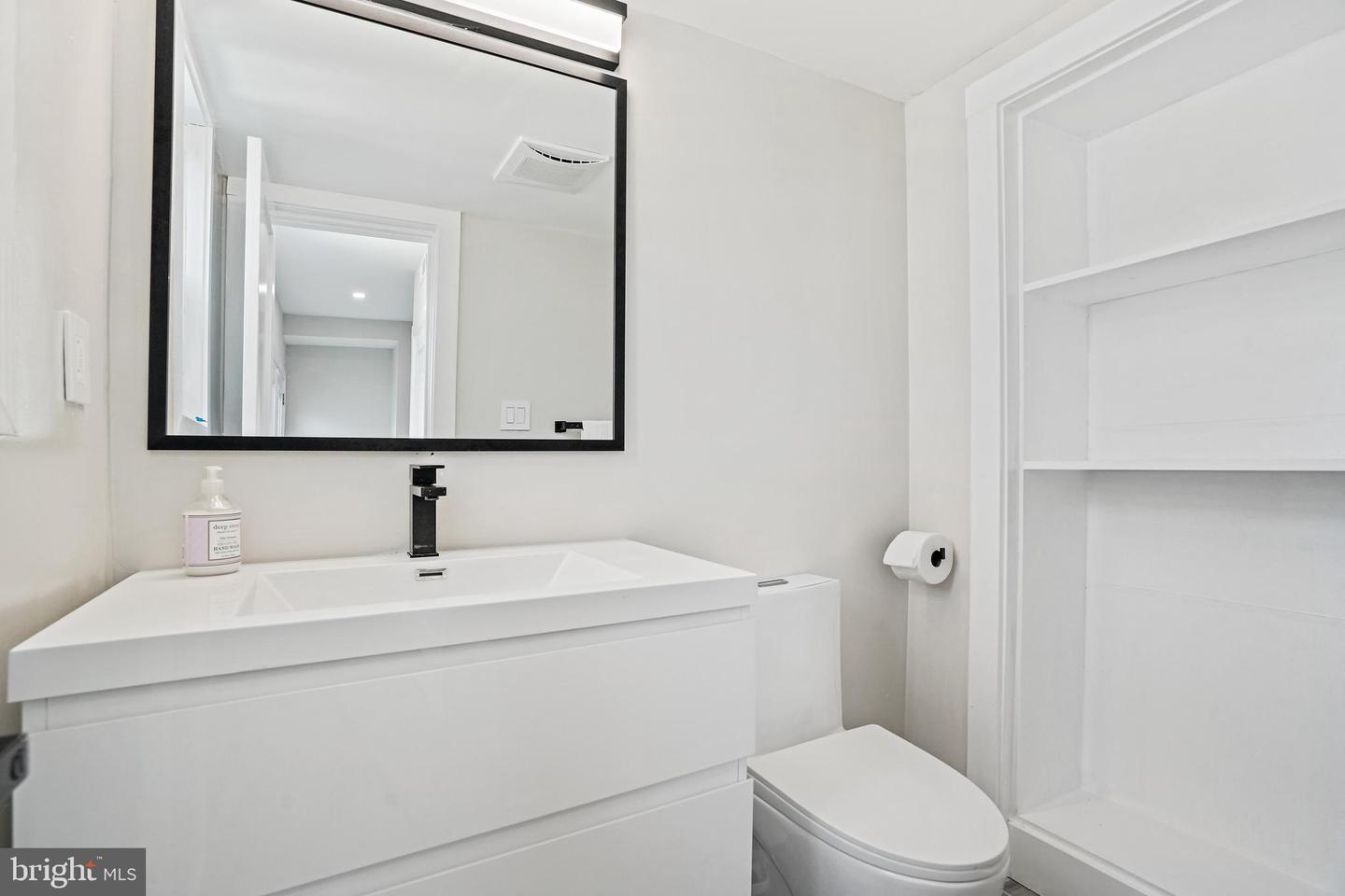 719 QUEBEC PL NW, WASHINGTON, District Of Columbia 20010, 7 Bedrooms Bedrooms, ,4 BathroomsBathrooms,Residential,For sale,719 QUEBEC PL NW,DCDC2193880 MLS # DCDC2193880