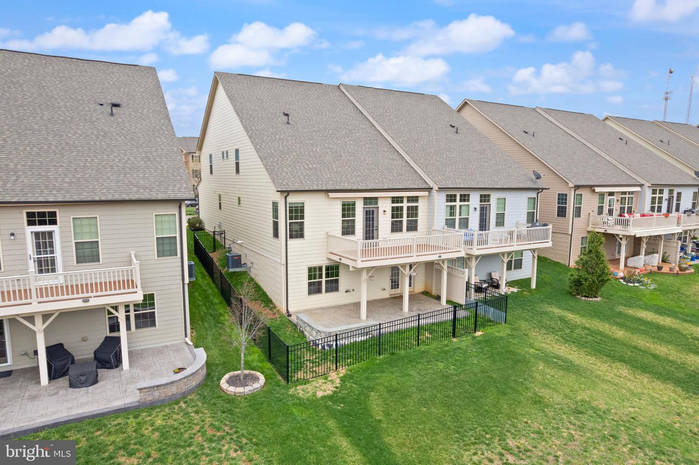 2228 RED PINE LOOP, DUMFRIES, Virginia 22026, 4 Bedrooms Bedrooms, ,3 BathroomsBathrooms,Residential,For sale,2228 RED PINE LOOP,VAPW2090292 MLS # VAPW2090292