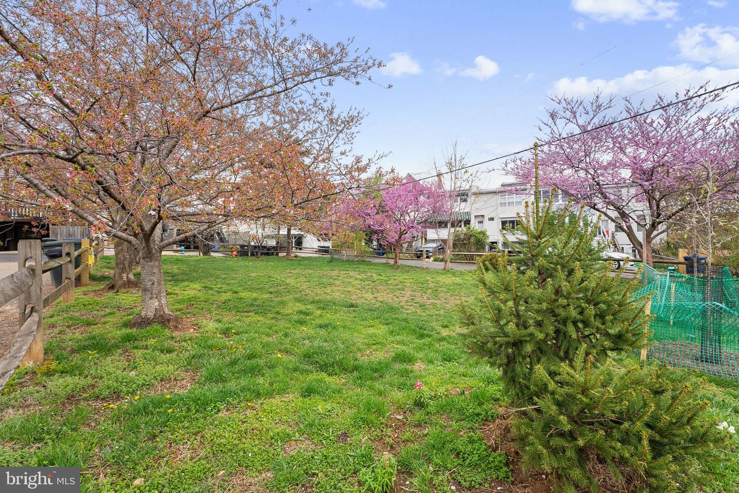 3811 BENTON ST NW, WASHINGTON, District Of Columbia 20007, 4 Bedrooms Bedrooms, ,2 BathroomsBathrooms,Residential,For sale,3811 BENTON ST NW,DCDC2192464 MLS # DCDC2192464