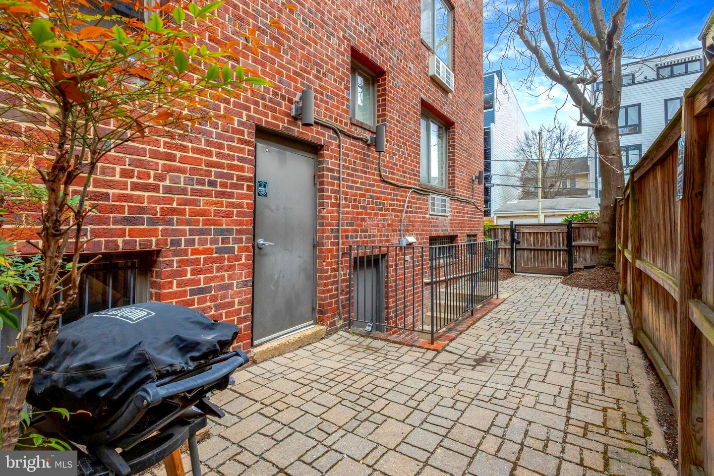 2639 15TH ST NW #B2, WASHINGTON, District Of Columbia 20009, 1 Bedroom Bedrooms, ,1 BathroomBathrooms,Residential,For sale,2639 15TH ST NW #B2,DCDC2192950 MLS # DCDC2192950