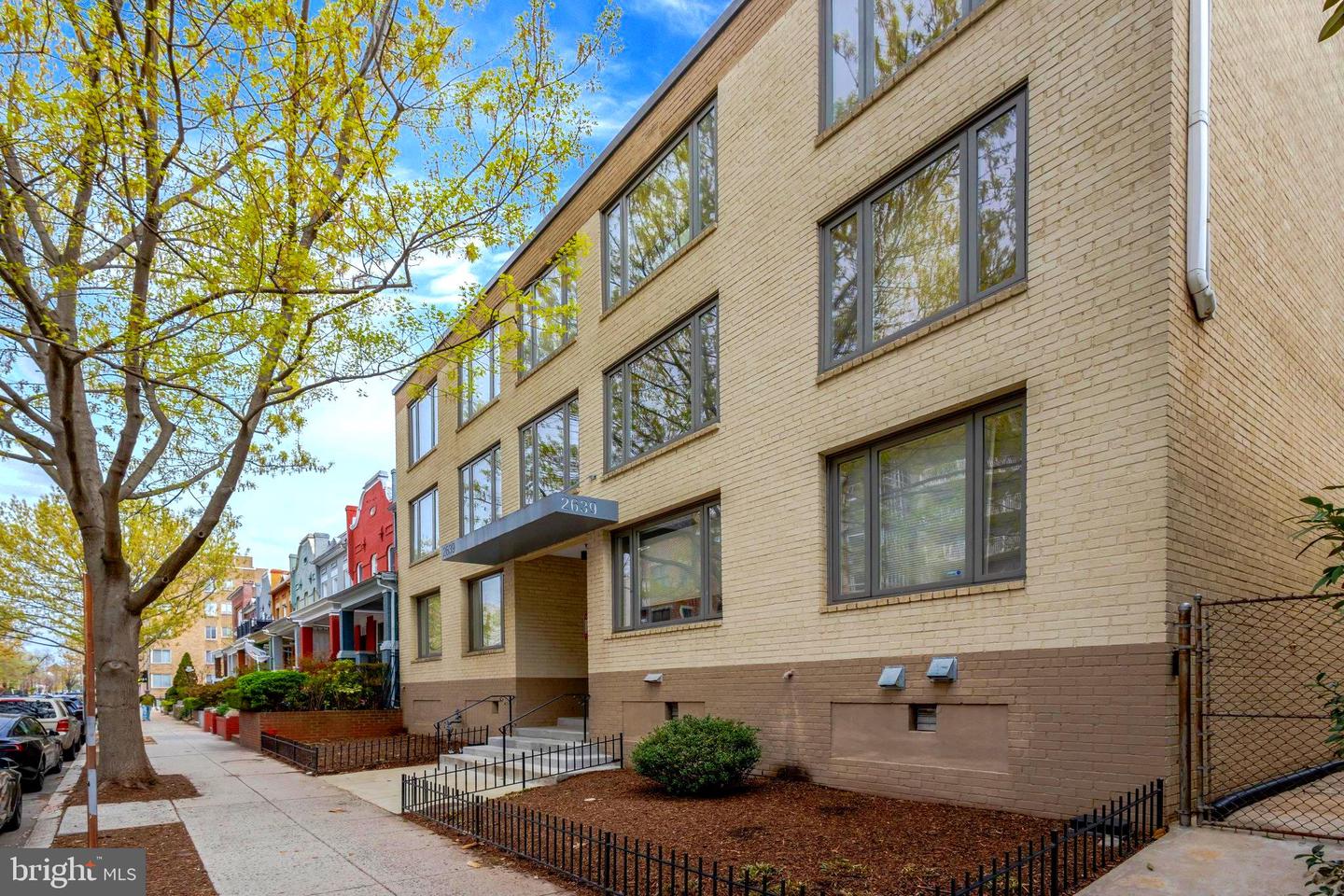2639 15TH ST NW #B2, WASHINGTON, District Of Columbia 20009, 1 Bedroom Bedrooms, ,1 BathroomBathrooms,Residential,For sale,2639 15TH ST NW #B2,DCDC2192950 MLS # DCDC2192950