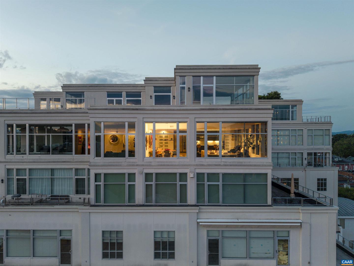 218 W WATER ST #705, CHARLOTTESVILLE, Virginia 22902, 2 Bedrooms Bedrooms, ,2 BathroomsBathrooms,Residential,For sale,218 W WATER ST #705,662795 MLS # 662795
