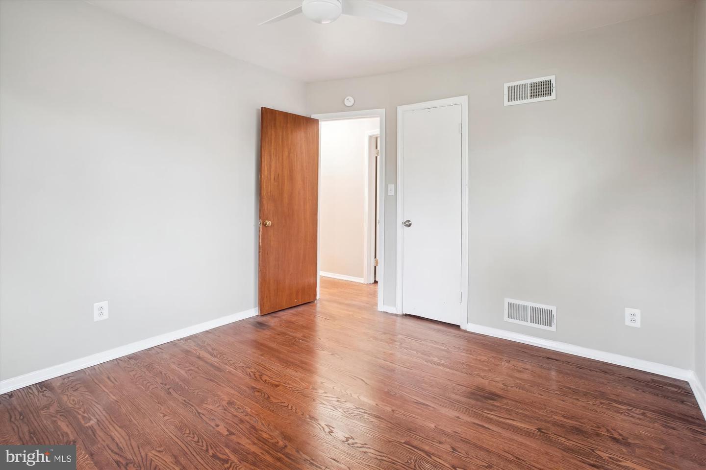 869 PATRICK HENRY DR, ARLINGTON, Virginia 22205, 4 Bedrooms Bedrooms, ,2 BathroomsBathrooms,Residential,For sale,869 PATRICK HENRY DR,VAAR2055584 MLS # VAAR2055584