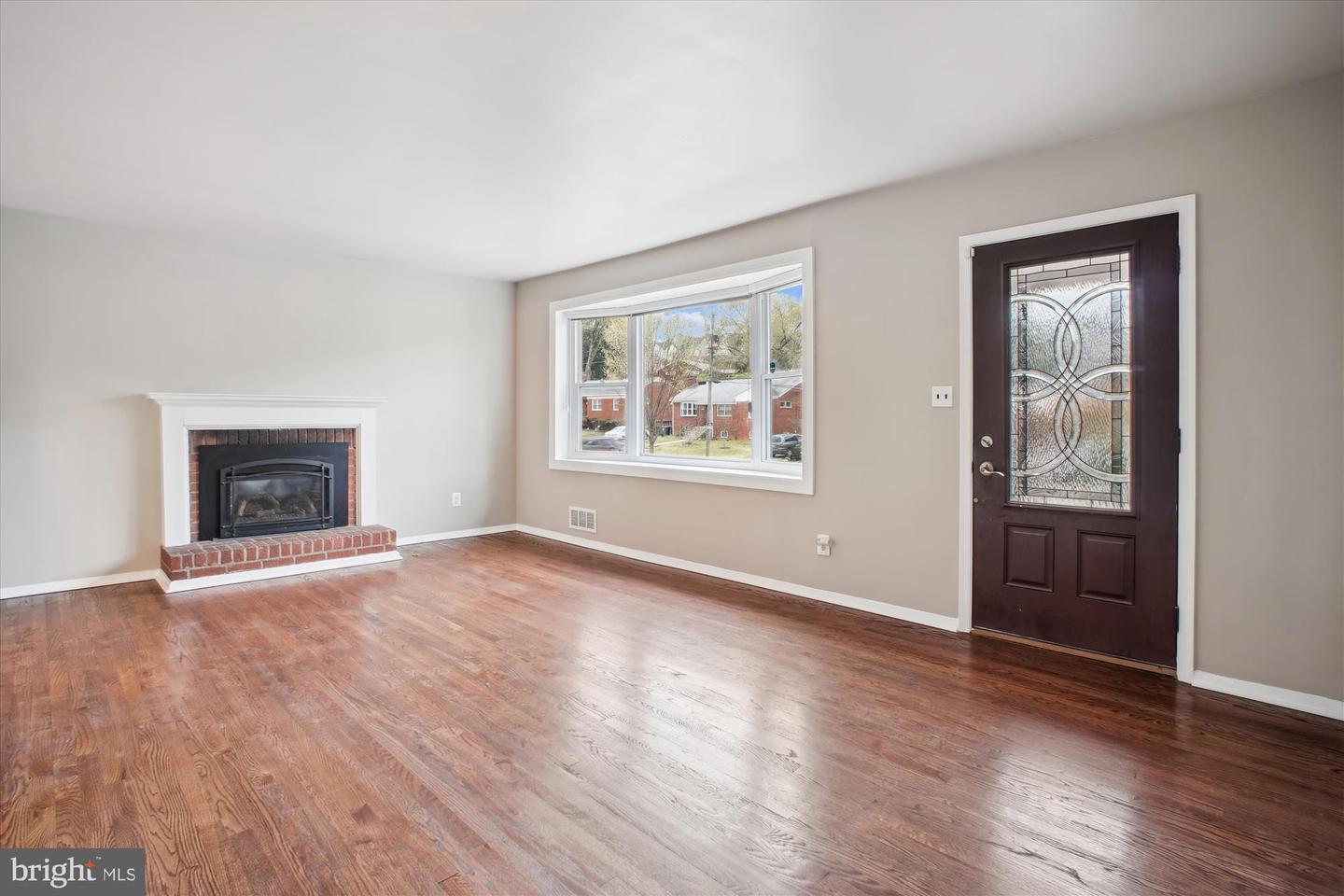 869 PATRICK HENRY DR, ARLINGTON, Virginia 22205, 4 Bedrooms Bedrooms, ,2 BathroomsBathrooms,Residential,For sale,869 PATRICK HENRY DR,VAAR2055584 MLS # VAAR2055584