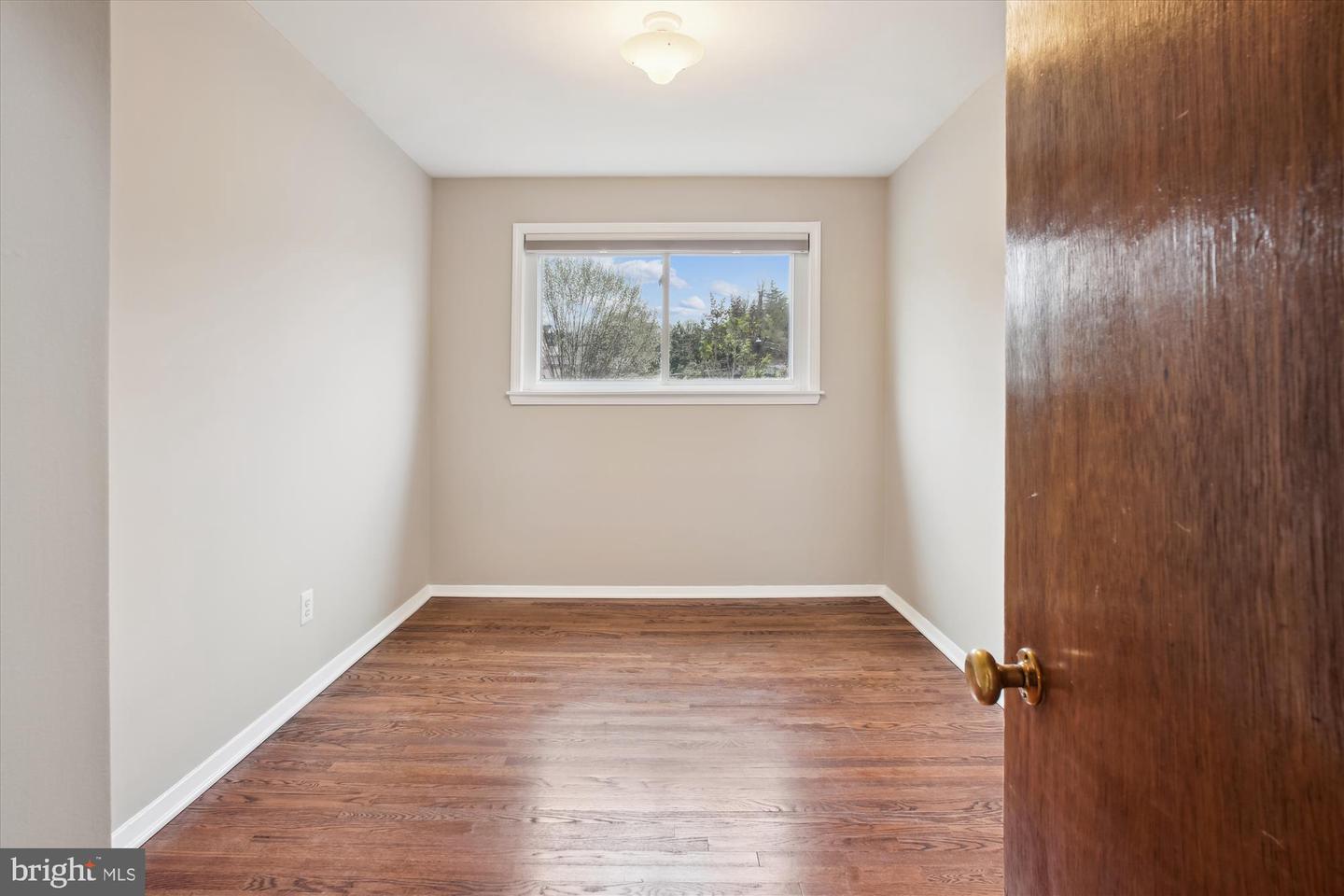 869 PATRICK HENRY DR, ARLINGTON, Virginia 22205, 4 Bedrooms Bedrooms, ,2 BathroomsBathrooms,Residential,For sale,869 PATRICK HENRY DR,VAAR2055584 MLS # VAAR2055584