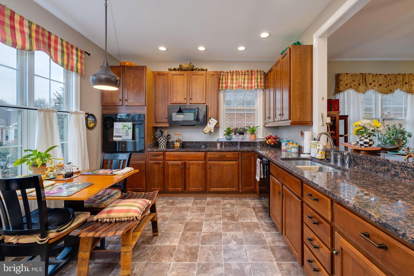 617 REDBUD LN, WOODSTOCK, Virginia 22664, 3 Bedrooms Bedrooms, ,2 BathroomsBathrooms,Residential,For sale,617 REDBUD LN,VASH2011108 MLS # VASH2011108