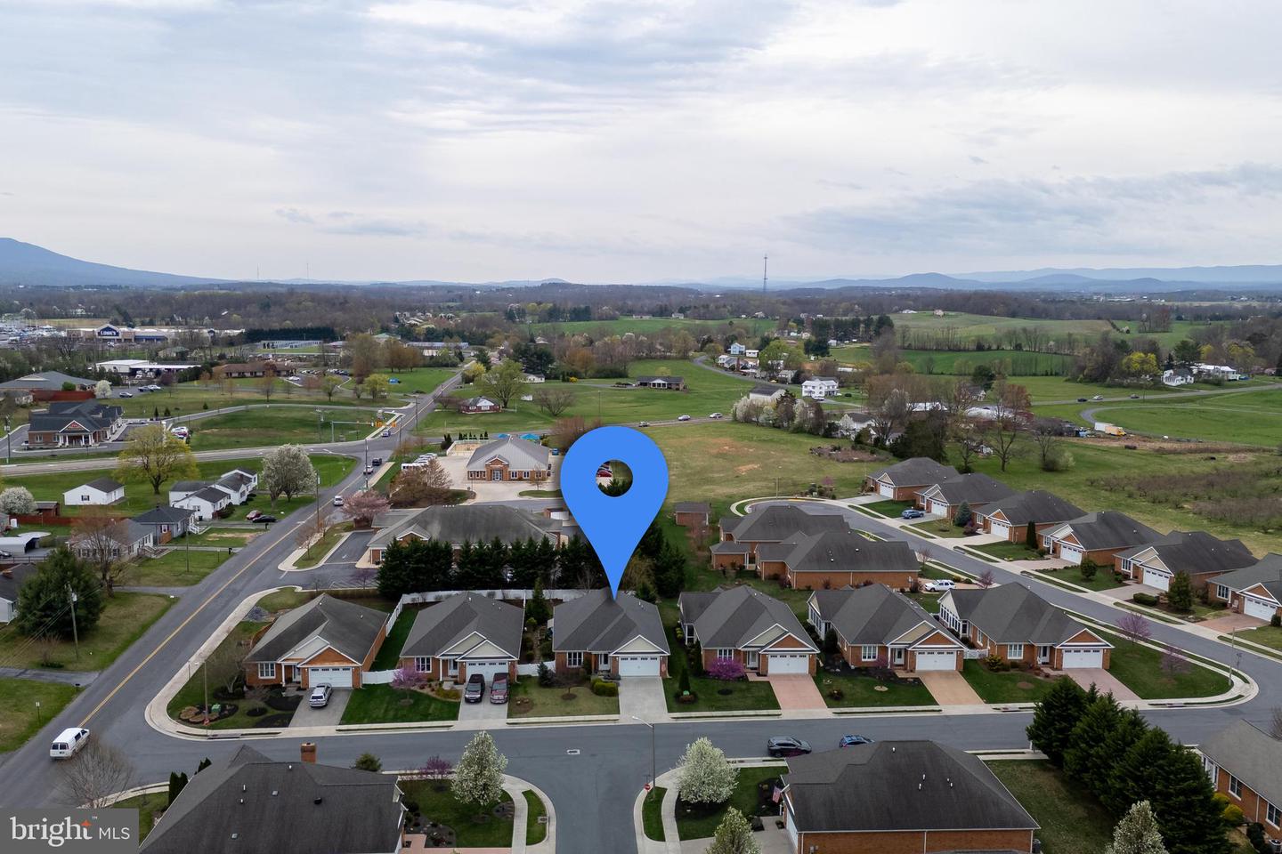 617 REDBUD LN, WOODSTOCK, Virginia 22664, 3 Bedrooms Bedrooms, ,2 BathroomsBathrooms,Residential,For sale,617 REDBUD LN,VASH2011108 MLS # VASH2011108