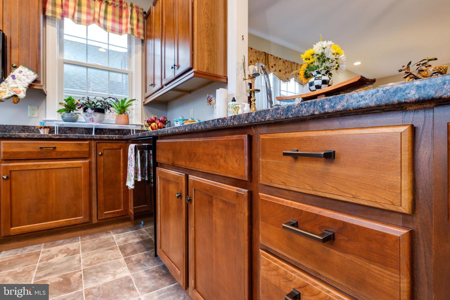 617 REDBUD LN, WOODSTOCK, Virginia 22664, 3 Bedrooms Bedrooms, ,2 BathroomsBathrooms,Residential,For sale,617 REDBUD LN,VASH2011108 MLS # VASH2011108