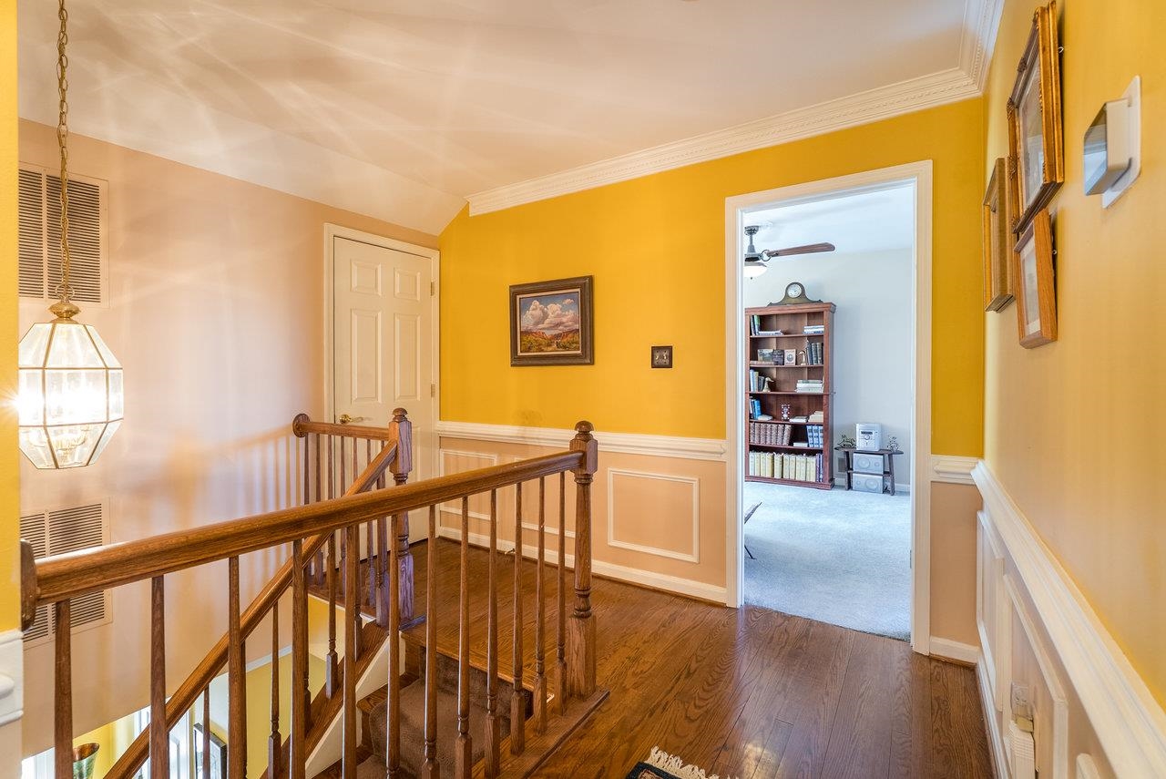 22 MANOR DR, EDINBURG, Virginia 22824, 4 Bedrooms Bedrooms, ,2 BathroomsBathrooms,Residential,22 MANOR DR,662830 MLS # 662830