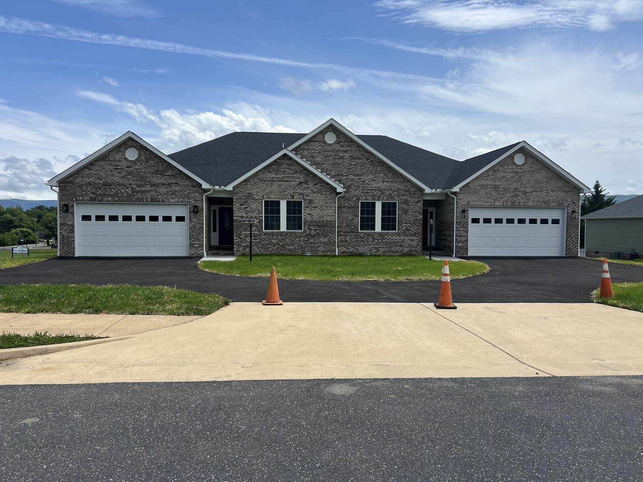 81 MERIWETHER CIR, STUARTS DRAFT, Virginia 24477, 3 Bedrooms Bedrooms, ,2 BathroomsBathrooms,Residential,81 MERIWETHER CIR,662836 MLS # 662836