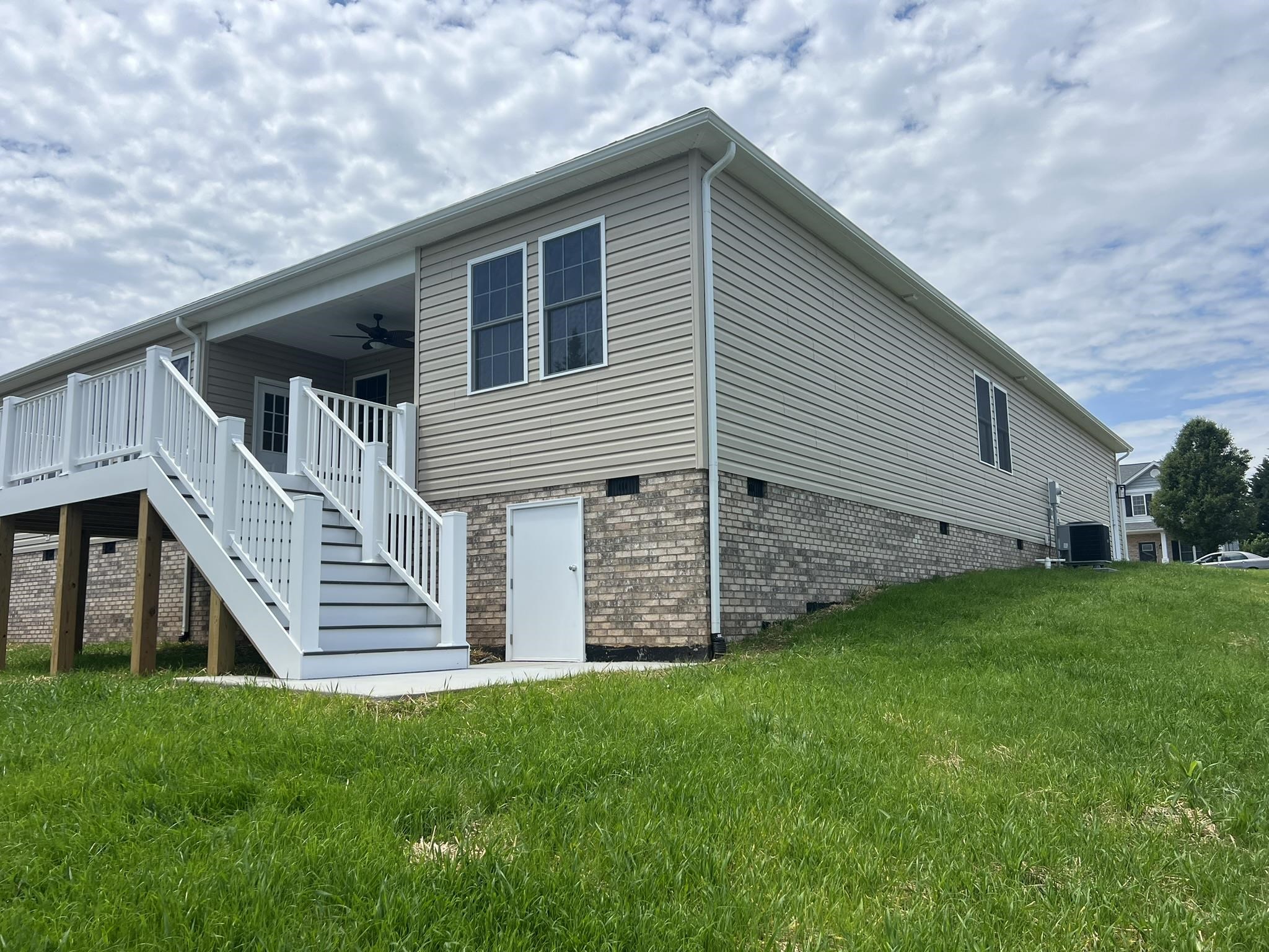 81 MERIWETHER CIR, STUARTS DRAFT, Virginia 24477, 3 Bedrooms Bedrooms, ,2 BathroomsBathrooms,Residential,81 MERIWETHER CIR,662836 MLS # 662836