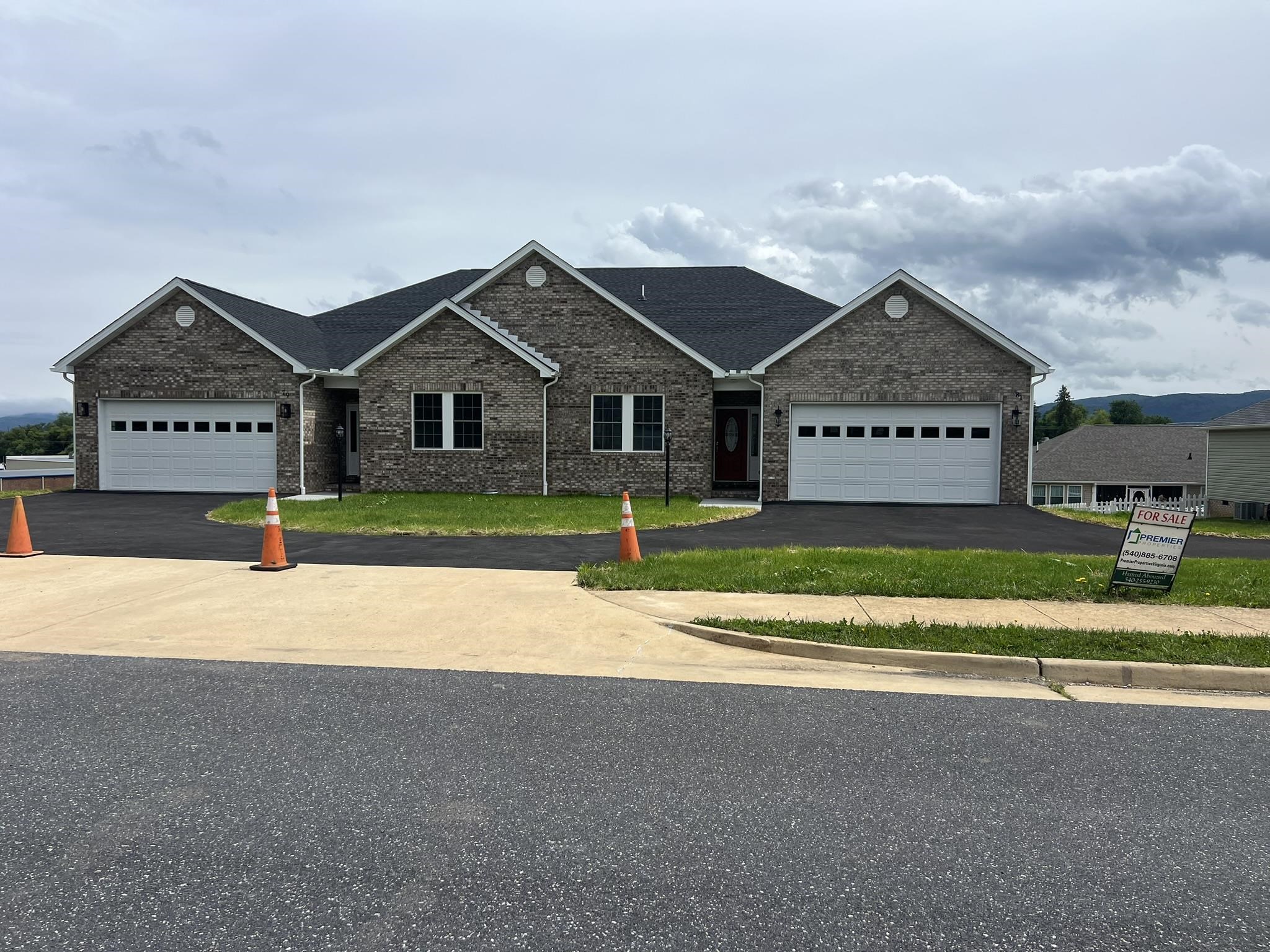 79 MERIWETHER CIR, STUARTS DRAFT, Virginia 24477, 3 Bedrooms Bedrooms, ,2 BathroomsBathrooms,Residential,79 MERIWETHER CIR,662842 MLS # 662842