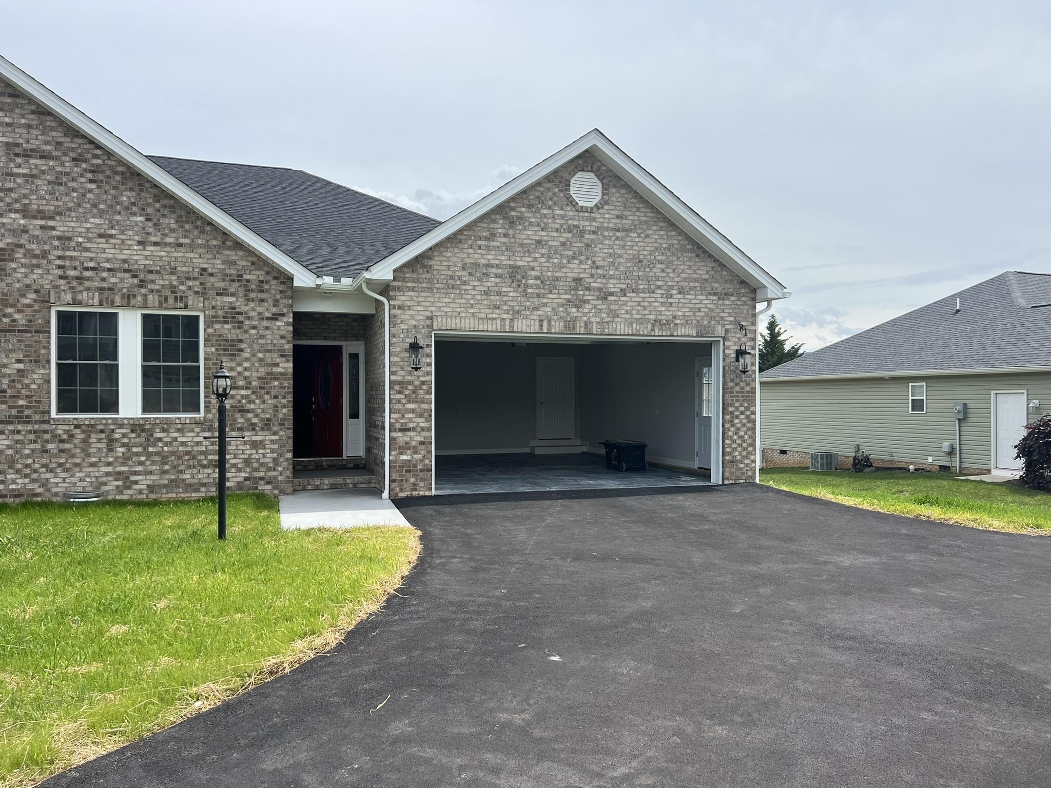 79 MERIWETHER CIR, STUARTS DRAFT, Virginia 24477, 3 Bedrooms Bedrooms, ,2 BathroomsBathrooms,Residential,79 MERIWETHER CIR,662842 MLS # 662842