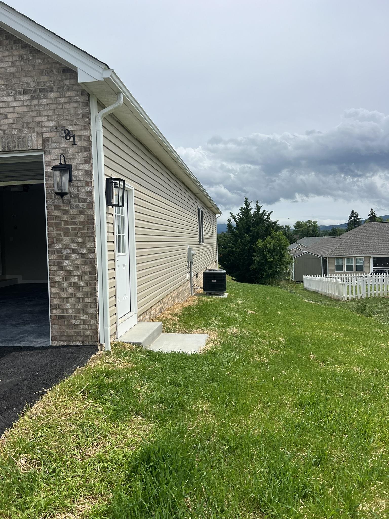 79 MERIWETHER CIR, STUARTS DRAFT, Virginia 24477, 3 Bedrooms Bedrooms, ,2 BathroomsBathrooms,Residential,79 MERIWETHER CIR,662842 MLS # 662842