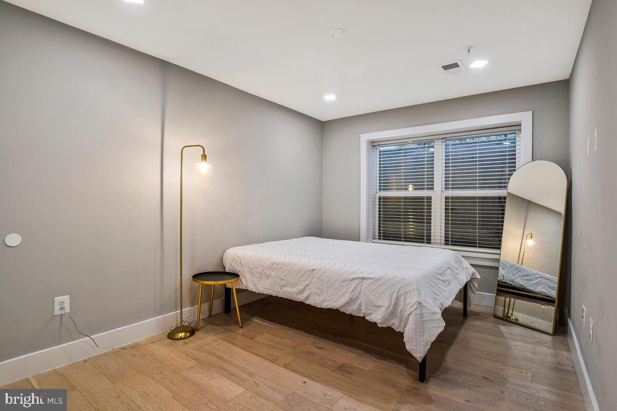 1028 BLADENSBURG RD NE #05, WASHINGTON, District Of Columbia 20002, 2 Bedrooms Bedrooms, ,1 BathroomBathrooms,Residential,For sale,1028 BLADENSBURG RD NE #05,DCDC2194094 MLS # DCDC2194094