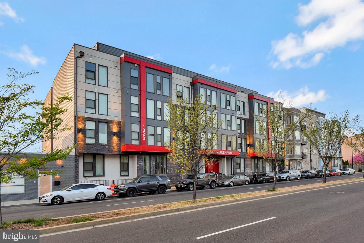 1028 BLADENSBURG RD NE #05, WASHINGTON, District Of Columbia 20002, 2 Bedrooms Bedrooms, ,1 BathroomBathrooms,Residential,For sale,1028 BLADENSBURG RD NE #05,DCDC2194094 MLS # DCDC2194094