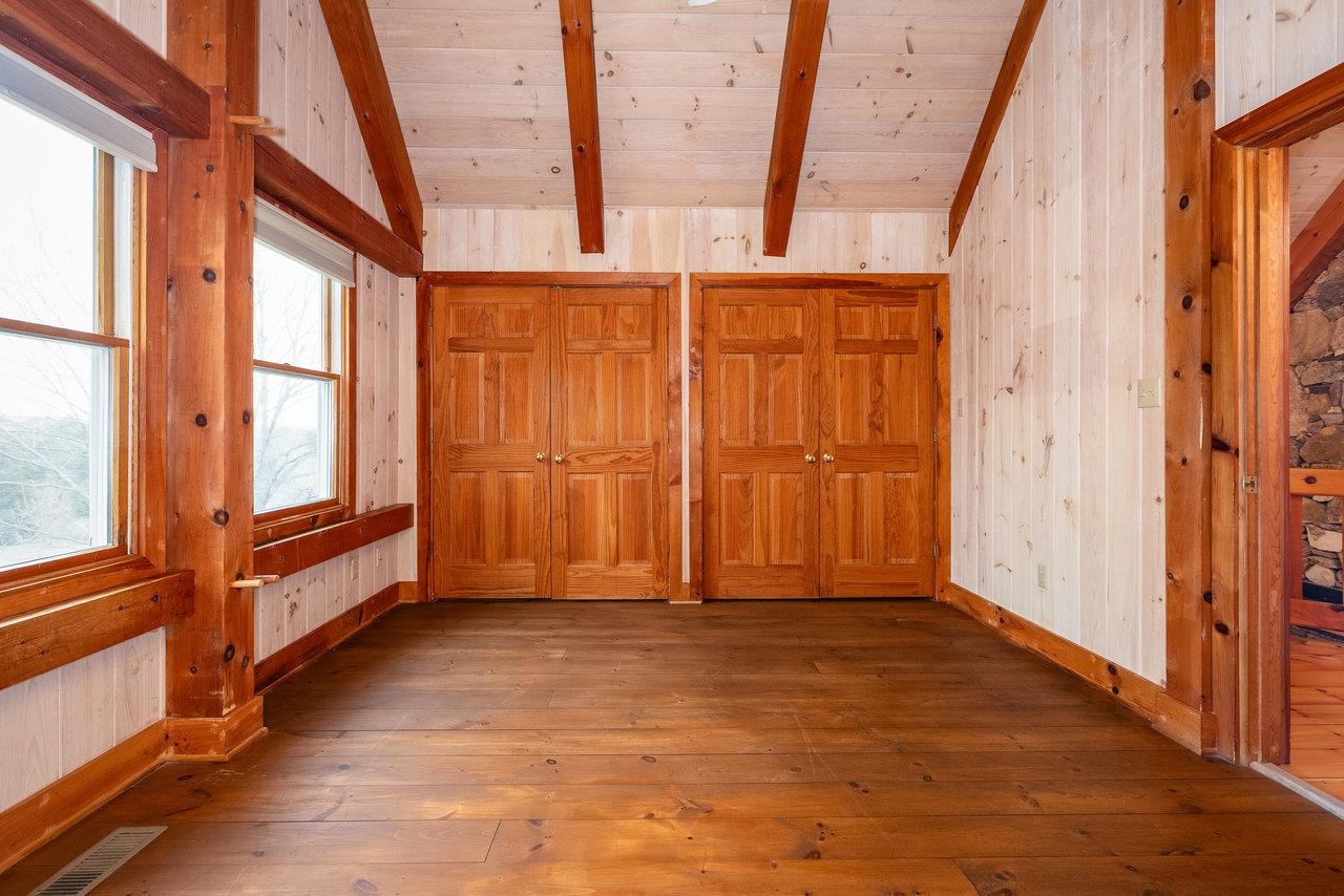 9448 E TIMBER RIDGE RD, GROTTOES, Virginia 24401, 2 Bedrooms Bedrooms, ,3 BathroomsBathrooms,Residential,9448 E TIMBER RIDGE RD,662852 MLS # 662852
