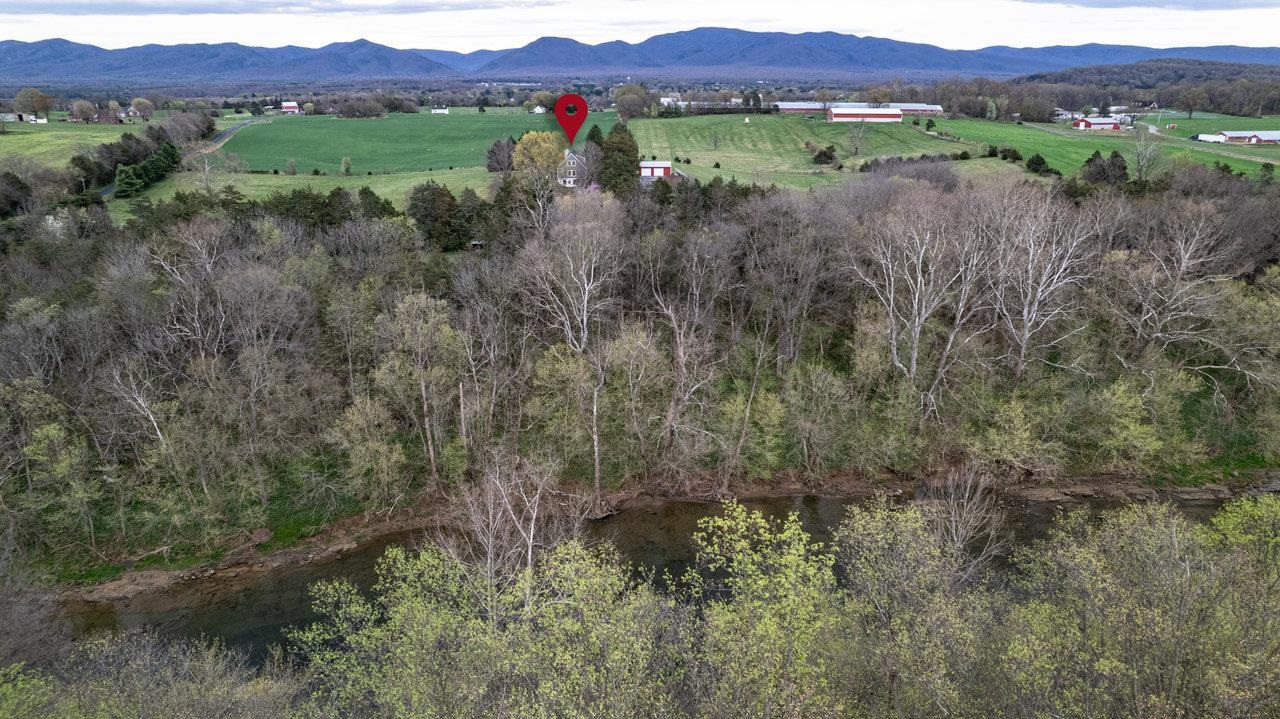 9448 E TIMBER RIDGE RD, GROTTOES, Virginia 24401, 2 Bedrooms Bedrooms, ,3 BathroomsBathrooms,Residential,9448 E TIMBER RIDGE RD,662852 MLS # 662852