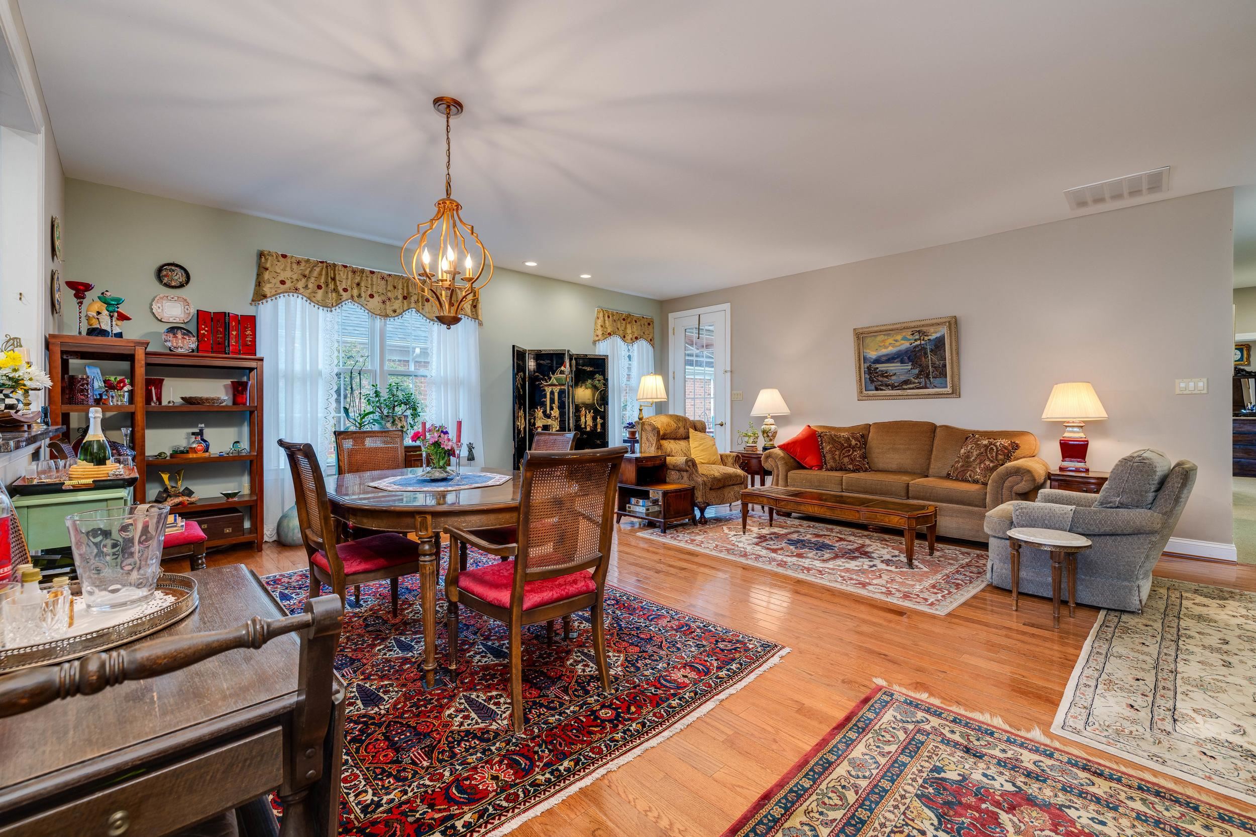 617 REDBUD LN, WOODSTOCK, Virginia 22664, 3 Bedrooms Bedrooms, ,2 BathroomsBathrooms,Residential,617 REDBUD LN,662861 MLS # 662861