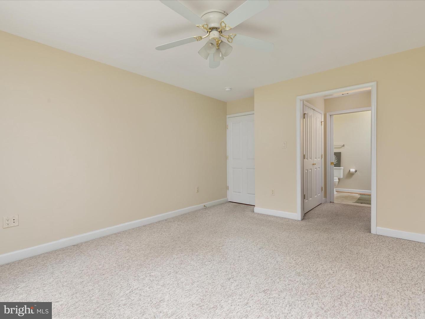 200 STONY POINTE WAY, STRASBURG, Virginia 22657, 2 Bedrooms Bedrooms, ,2 BathroomsBathrooms,Residential,For sale,200 STONY POINTE WAY,VASH2011052 MLS # VASH2011052