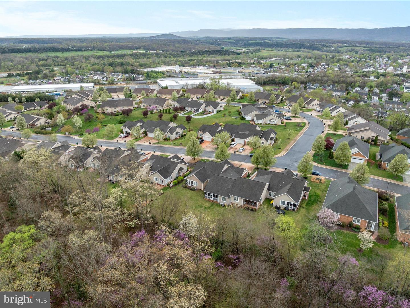 200 STONY POINTE WAY, STRASBURG, Virginia 22657, 2 Bedrooms Bedrooms, ,2 BathroomsBathrooms,Residential,For sale,200 STONY POINTE WAY,VASH2011052 MLS # VASH2011052