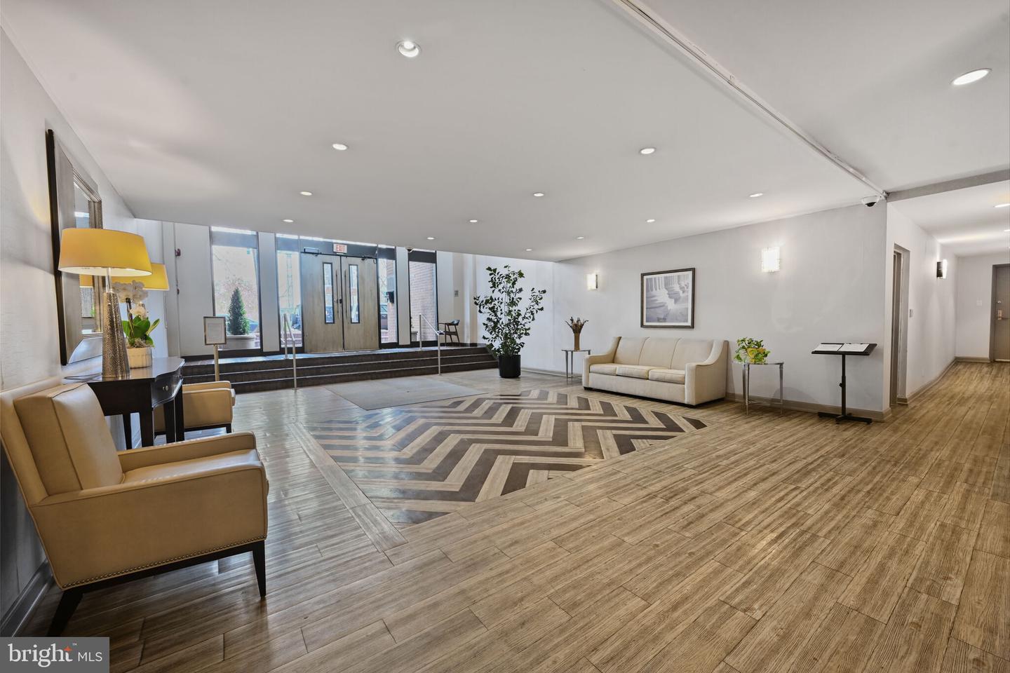 1001 26TH ST NW #507, WASHINGTON, District Of Columbia 20037, 1 Bedroom Bedrooms, ,1 BathroomBathrooms,Residential,For sale,1001 26TH ST NW #507,DCDC2193258 MLS # DCDC2193258
