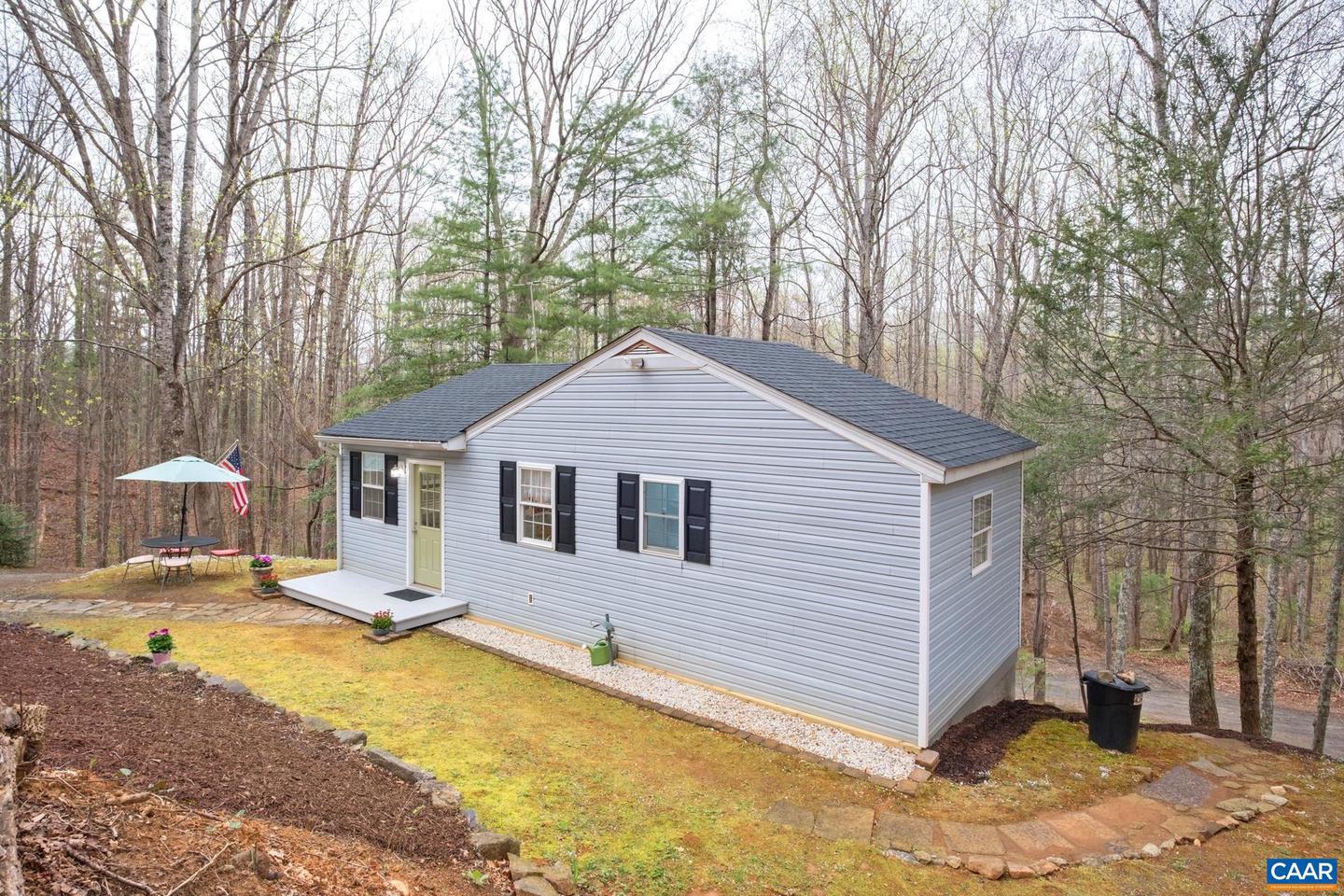 115 CIRCLE RD, STANARDSVILLE, Virginia 22973, 1 Bedroom Bedrooms, ,1 BathroomBathrooms,Residential,For sale,115 CIRCLE RD,662844 MLS # 662844