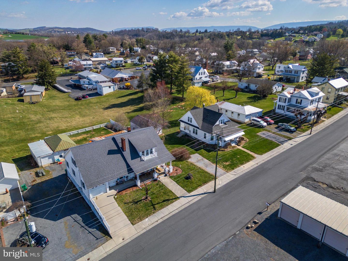 133 MASON ST, BROADWAY, Virginia 22815, 6 Bedrooms Bedrooms, ,4 BathroomsBathrooms,Residential,For sale,133 MASON ST,VARO2002168 MLS # VARO2002168