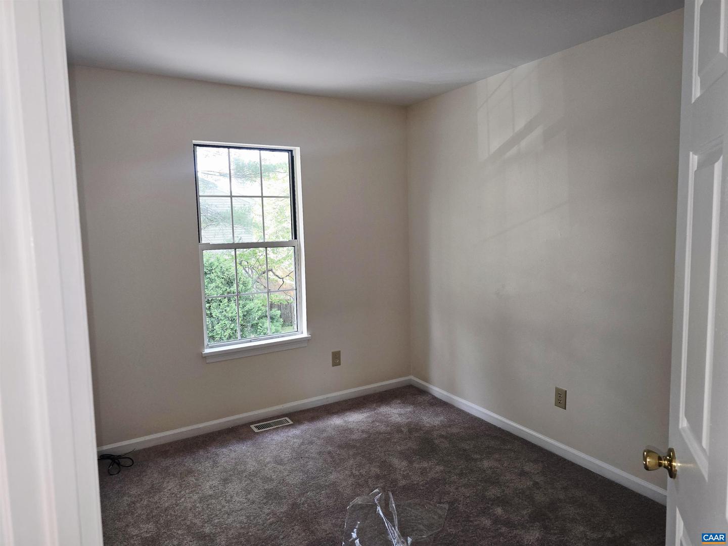 2329 FINCH CT, CHARLOTTESVILLE, Virginia 22911, 4 Bedrooms Bedrooms, ,2 BathroomsBathrooms,Residential,For sale,2329 FINCH CT,661835 MLS # 661835