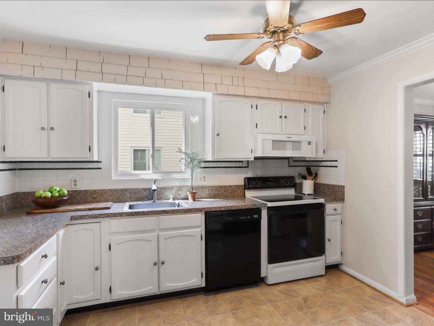 406 HUMMER, STERLING, Virginia 20164, 4 Bedrooms Bedrooms, ,3 BathroomsBathrooms,Residential,For sale,406 HUMMER,VALO2092092 MLS # VALO2092092