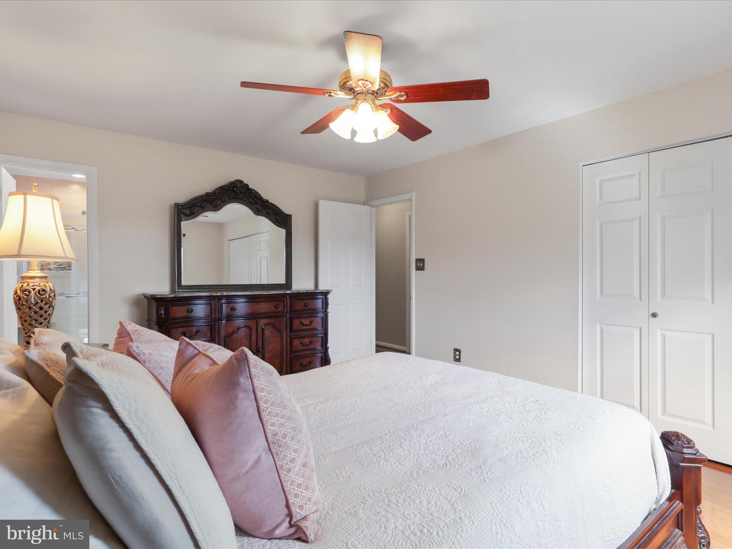 406 HUMMER, STERLING, Virginia 20164, 4 Bedrooms Bedrooms, ,3 BathroomsBathrooms,Residential,For sale,406 HUMMER,VALO2092092 MLS # VALO2092092