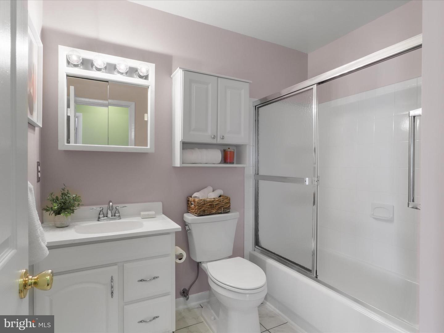 406 HUMMER, STERLING, Virginia 20164, 4 Bedrooms Bedrooms, ,3 BathroomsBathrooms,Residential,For sale,406 HUMMER,VALO2092092 MLS # VALO2092092