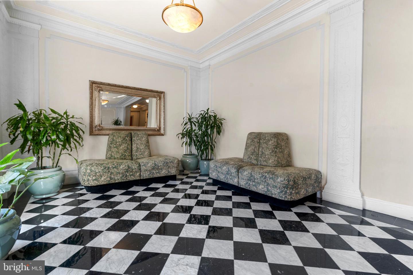 1514 17TH ST NW #404, WASHINGTON, District Of Columbia 20036, 1 Room Rooms,1 BathroomBathrooms,Residential,For sale,1514 17TH ST NW #404,DCDC2194258 MLS # DCDC2194258