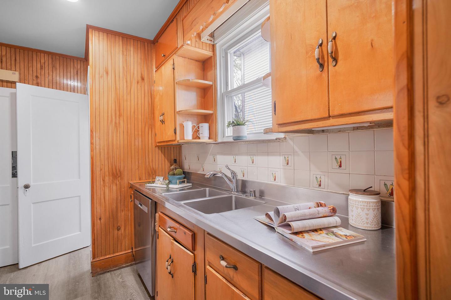 6021 NORTH DAKOTA AVE NW, WASHINGTON, District Of Columbia 20011, 3 Bedrooms Bedrooms, ,2 BathroomsBathrooms,Residential,For sale,6021 NORTH DAKOTA AVE NW,DCDC2194092 MLS # DCDC2194092