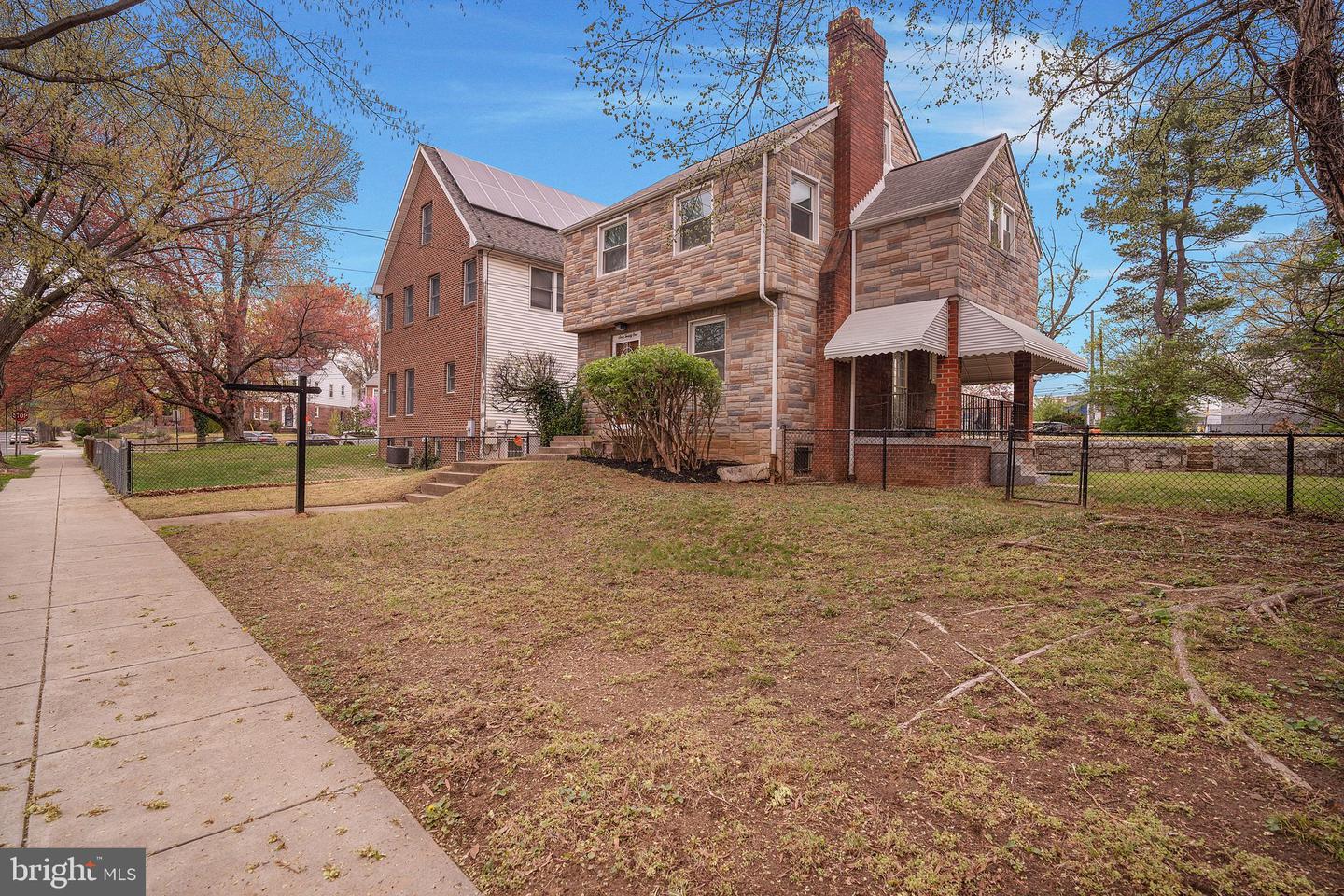 6021 NORTH DAKOTA AVE NW, WASHINGTON, District Of Columbia 20011, 3 Bedrooms Bedrooms, ,2 BathroomsBathrooms,Residential,For sale,6021 NORTH DAKOTA AVE NW,DCDC2194092 MLS # DCDC2194092