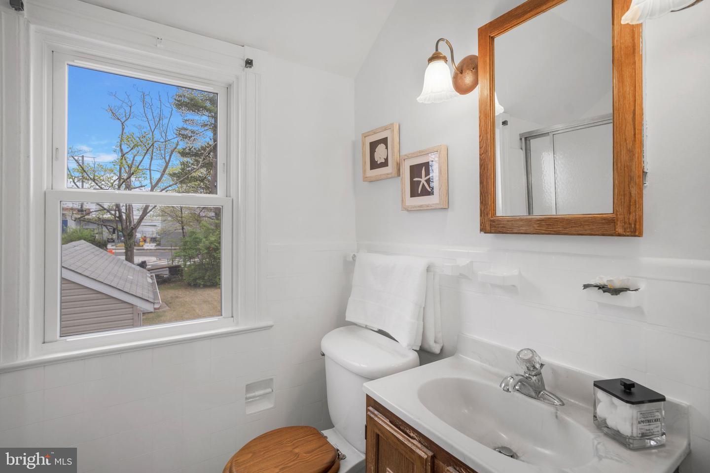6021 NORTH DAKOTA AVE NW, WASHINGTON, District Of Columbia 20011, 3 Bedrooms Bedrooms, ,2 BathroomsBathrooms,Residential,For sale,6021 NORTH DAKOTA AVE NW,DCDC2194092 MLS # DCDC2194092