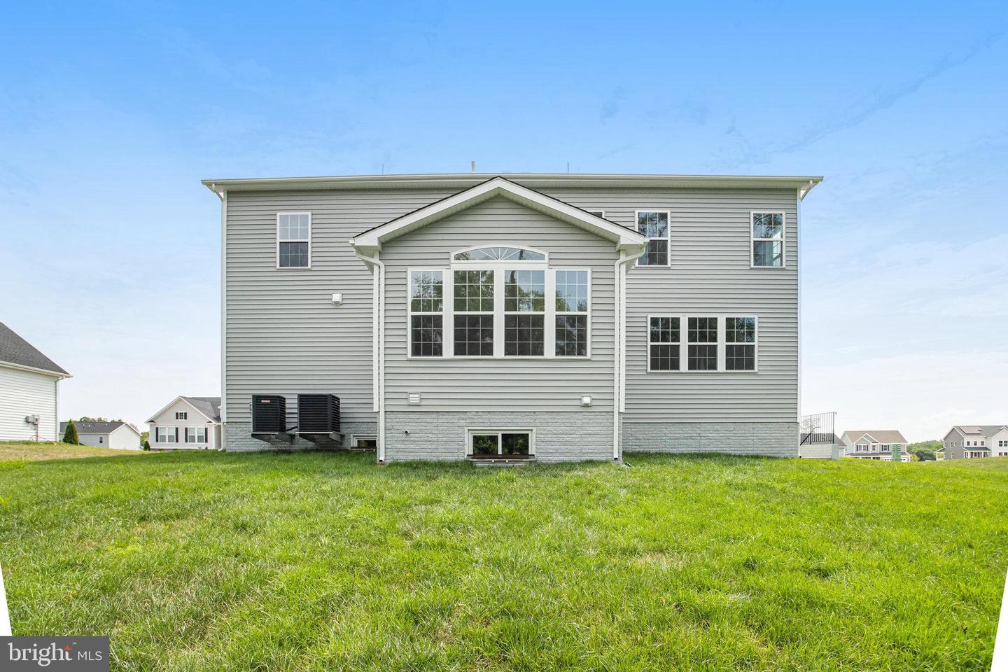 217 CAMWOOD CT, FREDERICKSBURG, Virginia 22405, 7 Bedrooms Bedrooms, ,5 BathroomsBathrooms,Residential,For sale,217 CAMWOOD CT,VAST2037636 MLS # VAST2037636