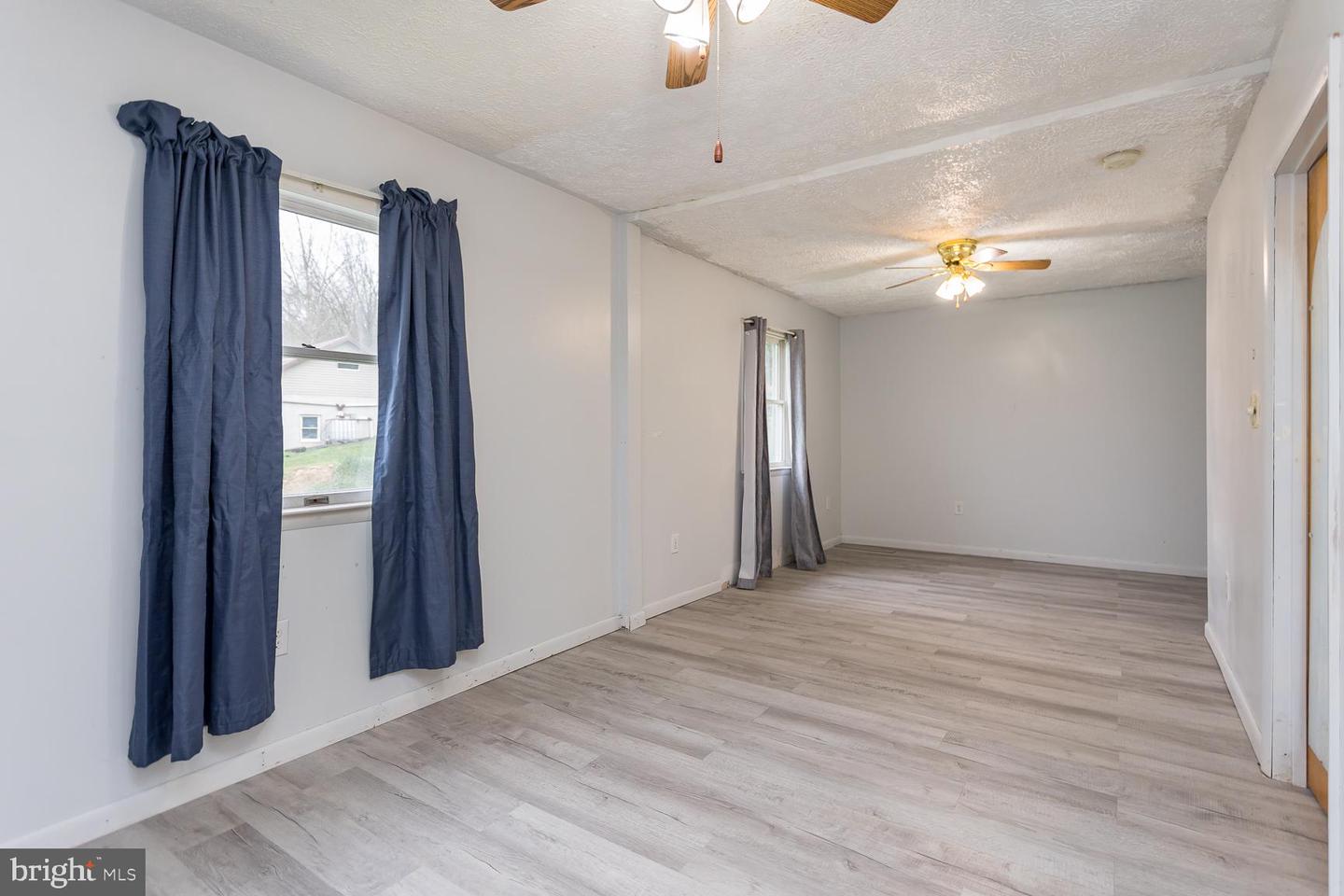 1627 BARBERSHOP RD, EDINBURG, Virginia 22824, 3 Bedrooms Bedrooms, ,2 BathroomsBathrooms,Residential,For sale,1627 BARBERSHOP RD,VASH2011132 MLS # VASH2011132