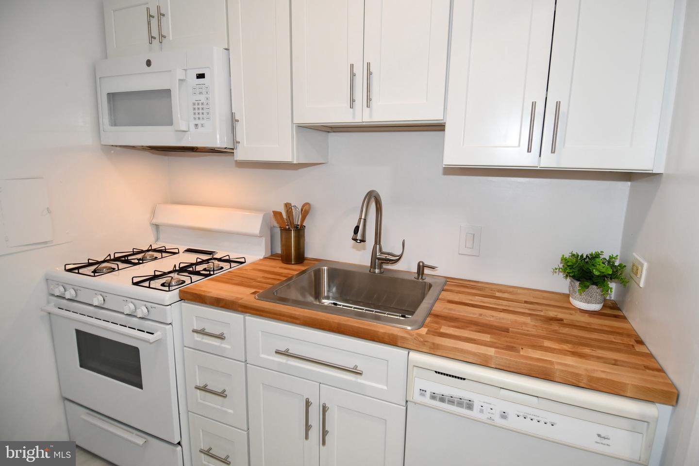 2801 NEW MEXICO AVE NW #414, WASHINGTON, District Of Columbia 20007, 1 Bedroom Bedrooms, ,1 BathroomBathrooms,Residential,For sale,2801 NEW MEXICO AVE NW #414,DCDC2184556 MLS # DCDC2184556
